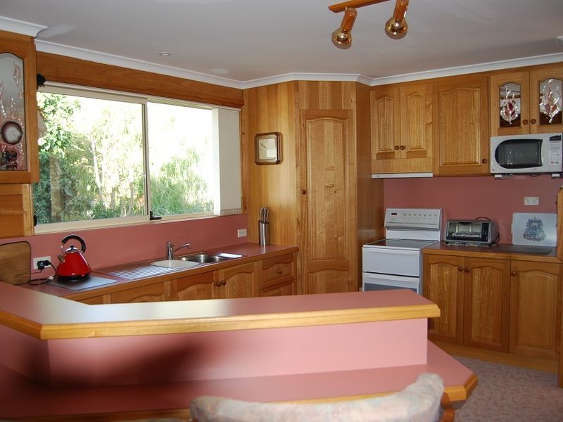 8 East Boulevard, Sisters Beach TAS 7321