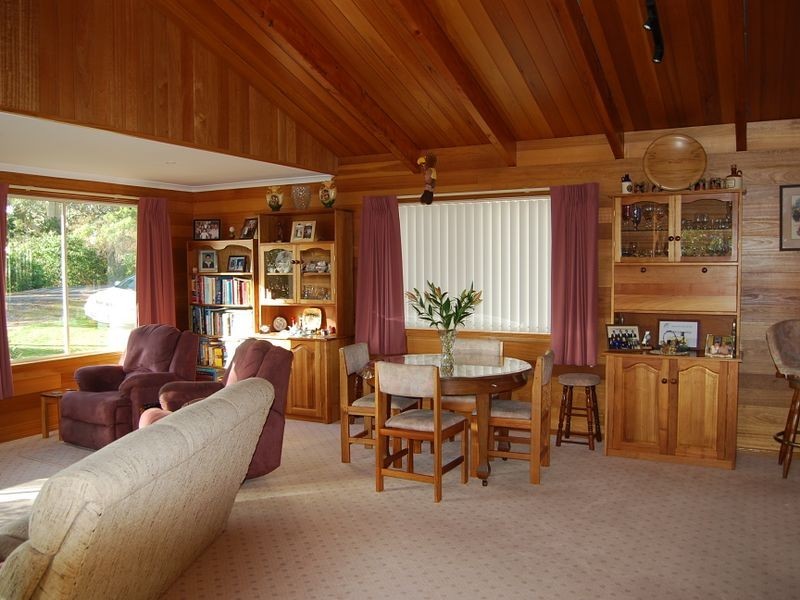 8 East Boulevard, Sisters Beach TAS 7321