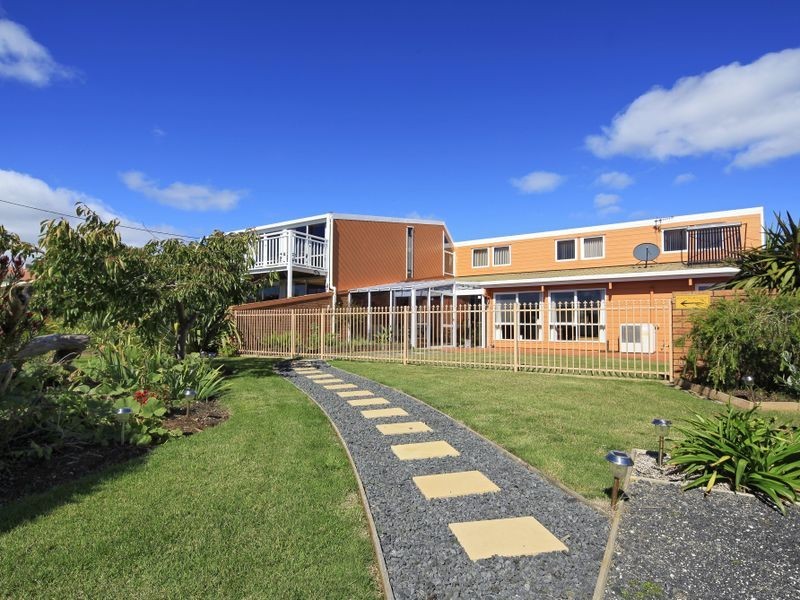 107 Old Bass Highway, Wynyard TAS 7325