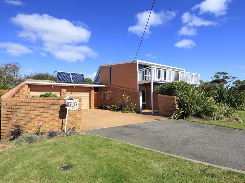 107 Old Bass Highway, Wynyard TAS 7325