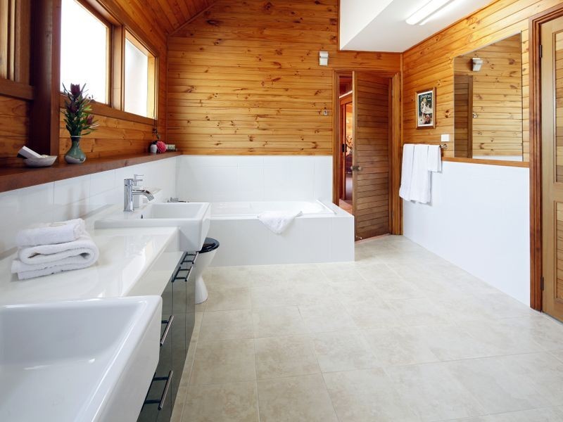 107 Old Bass Highway, Wynyard TAS 7325