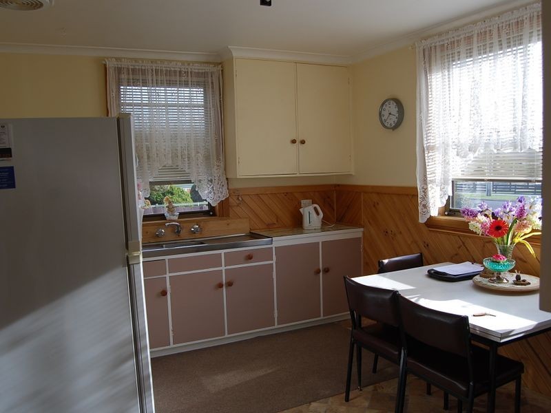 1 Lewis Street, Somerset TAS 7322