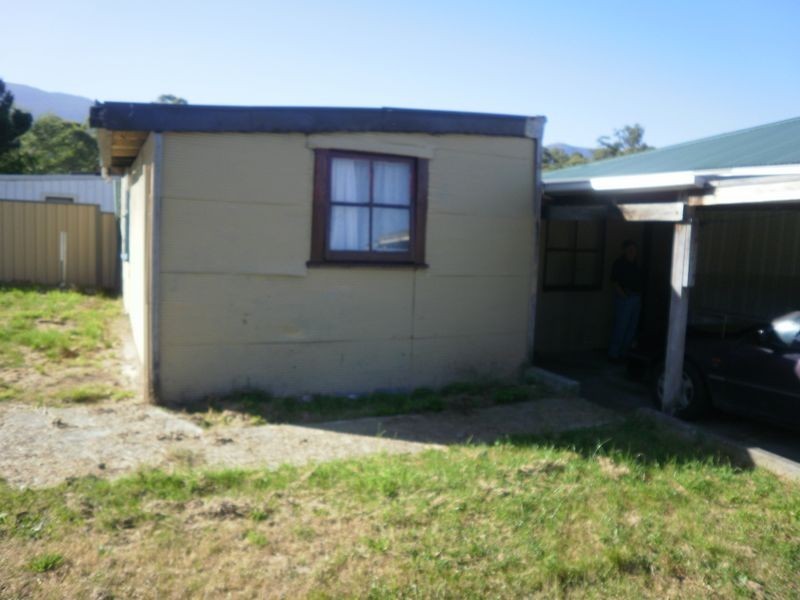 10 Alec Street, Rosebery TAS 7470