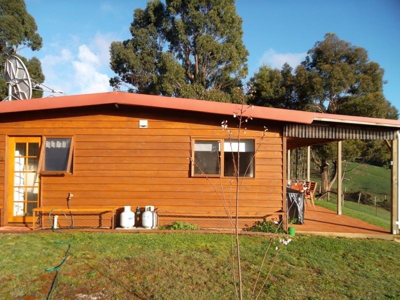 92 Coates RD, Mount Hicks TAS 7325