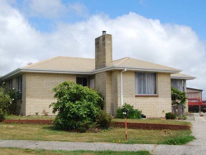 13 Martin Street, Wynyard TAS 7325