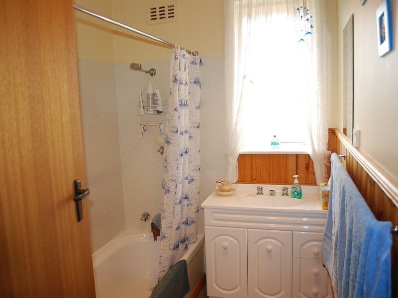 3 Rees St, Wynyard TAS 7325