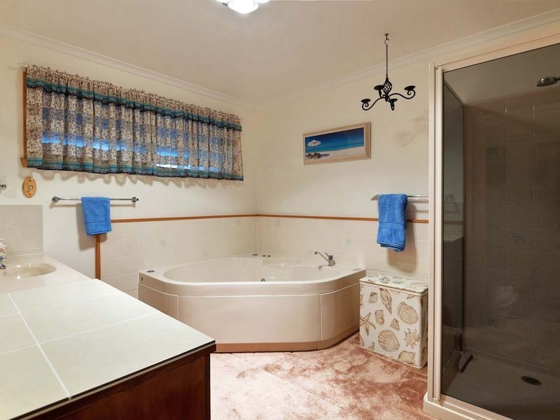 4 Golf Links Road, Wynyard TAS 7325