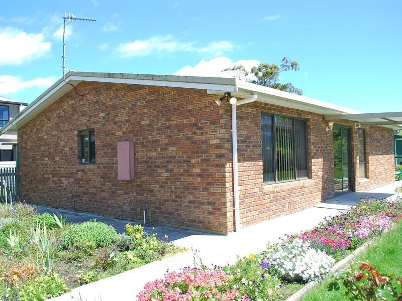 44 River Road, Wynyard TAS 7325