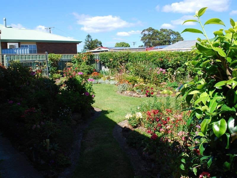 2/11 Morse Place, Wynyard TAS 7325