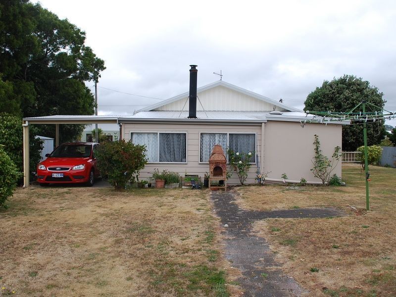 13 McArthur Street, Wynyard TAS 7325