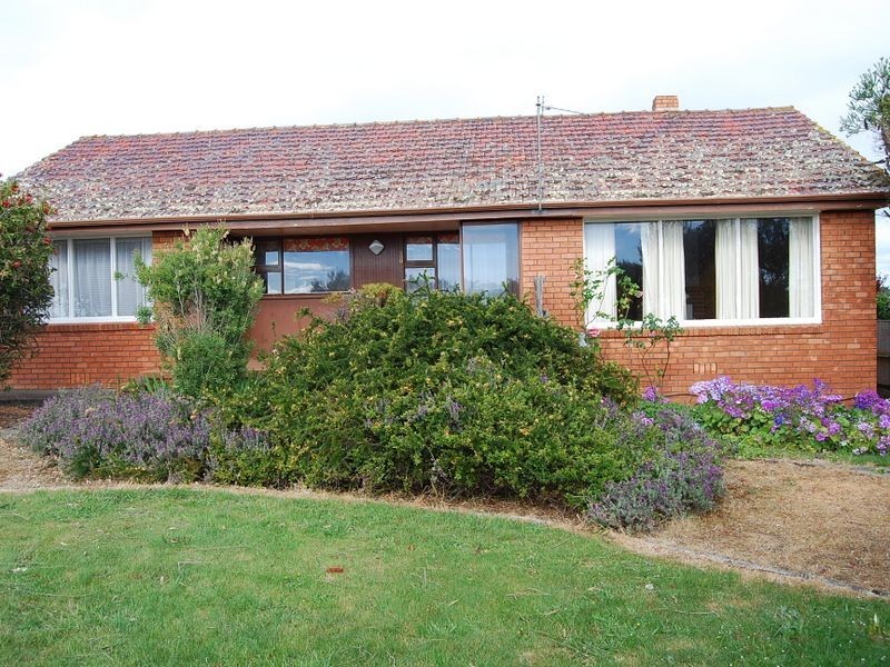 227 Old Bass Highway, Wynyard TAS 7325
