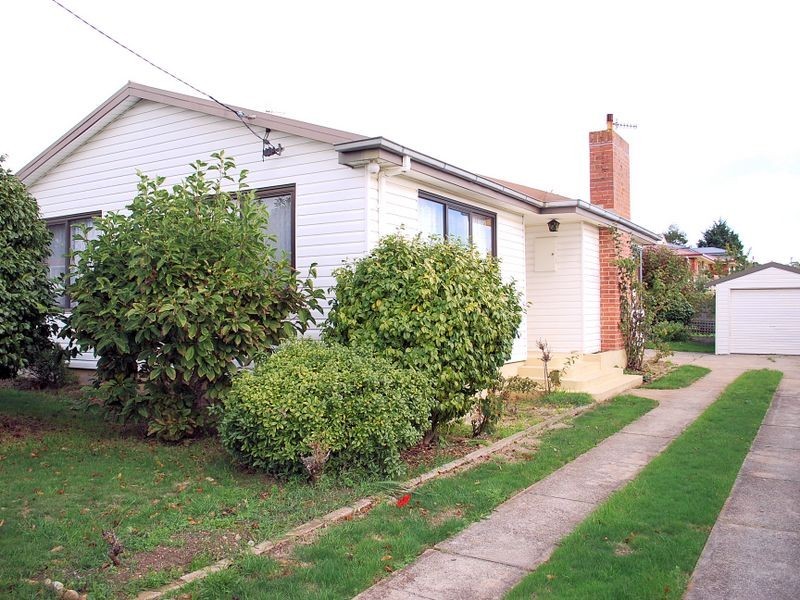 17 George Street, Somerset TAS 7322