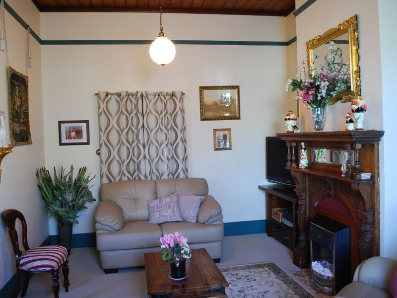 42 Saunders Street, Wynyard TAS 7325