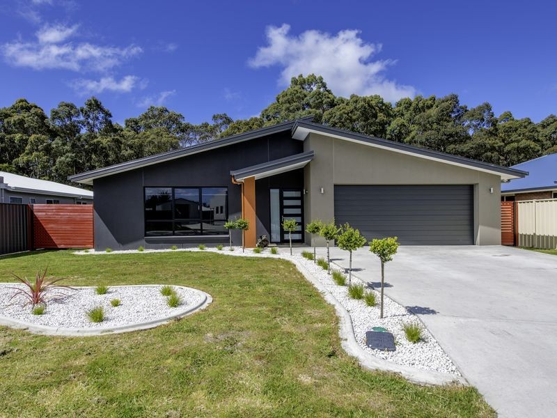 54 Katelyn Drive, Wynyard TAS 7325