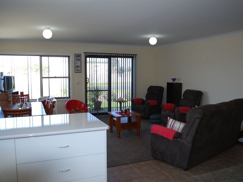 1/57a Saunders Street, Wynyard TAS 7325