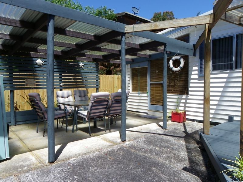 2 Pine Street, Sisters Beach TAS 7321