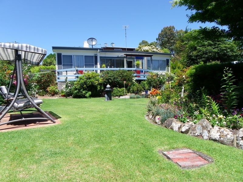 2 Pine Street, Sisters Beach TAS 7321