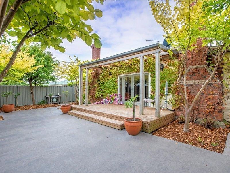 4 Bells Parade, Somerset TAS 7322