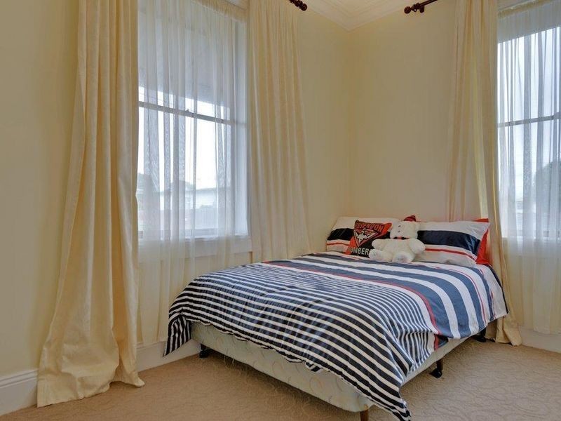 4 Bells Parade, Somerset TAS 7322