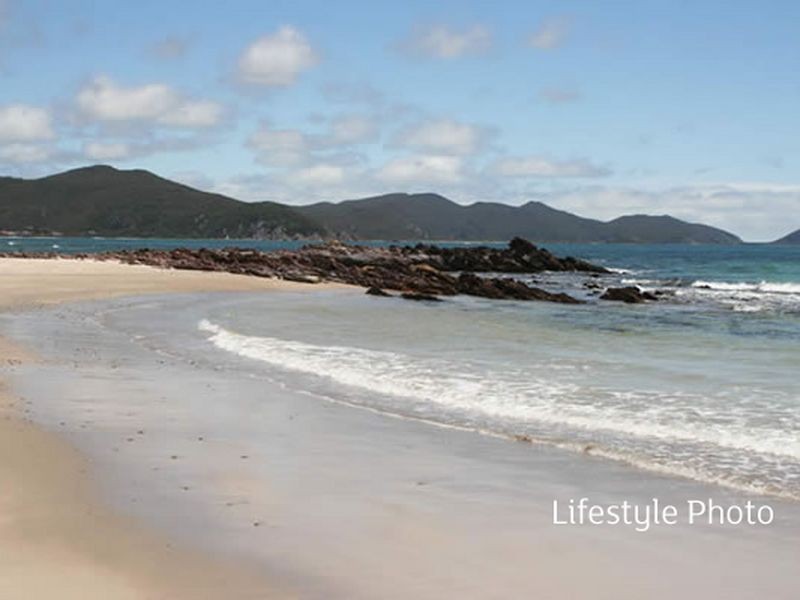 10 Banksia Avenue, Sisters Beach TAS 7321
