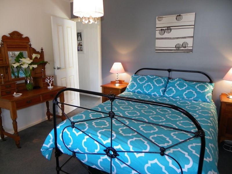 4 Kenelm Avenue, Sisters Beach TAS 7321