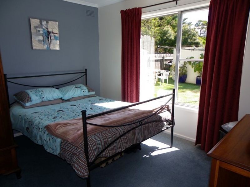 4 Kenelm Avenue, Sisters Beach TAS 7321