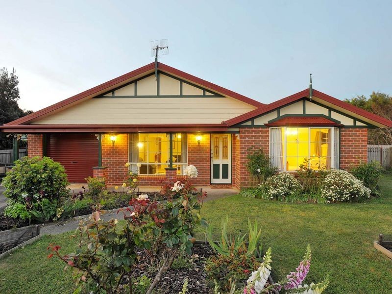 14 Freestone Crescent, Wynyard TAS 7325