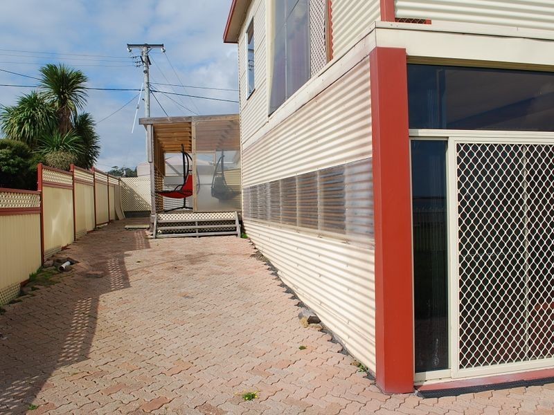 19 Charles Street, Black River TAS 7321