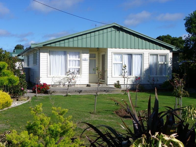 16 Hogg Street, Wynyard TAS 7325
