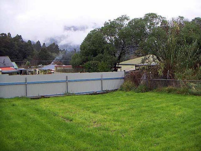 8 Murchinson Street, Rosebery TAS 7470