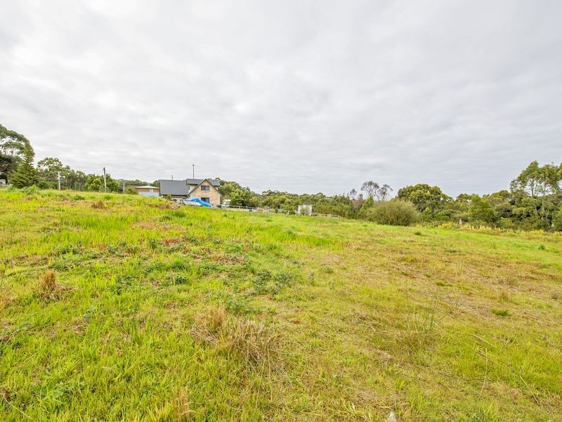 6 Charles Street, Strahan TAS 7468