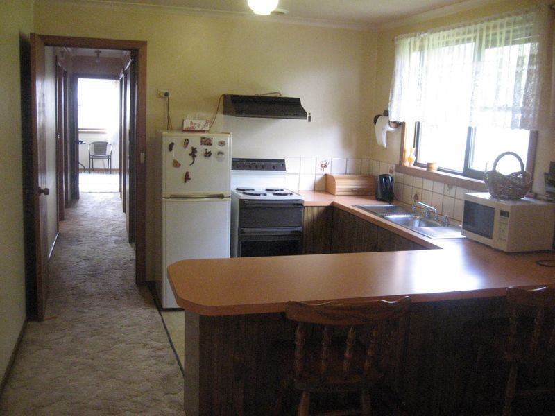 16 Andrew Street, Strahan TAS 7468