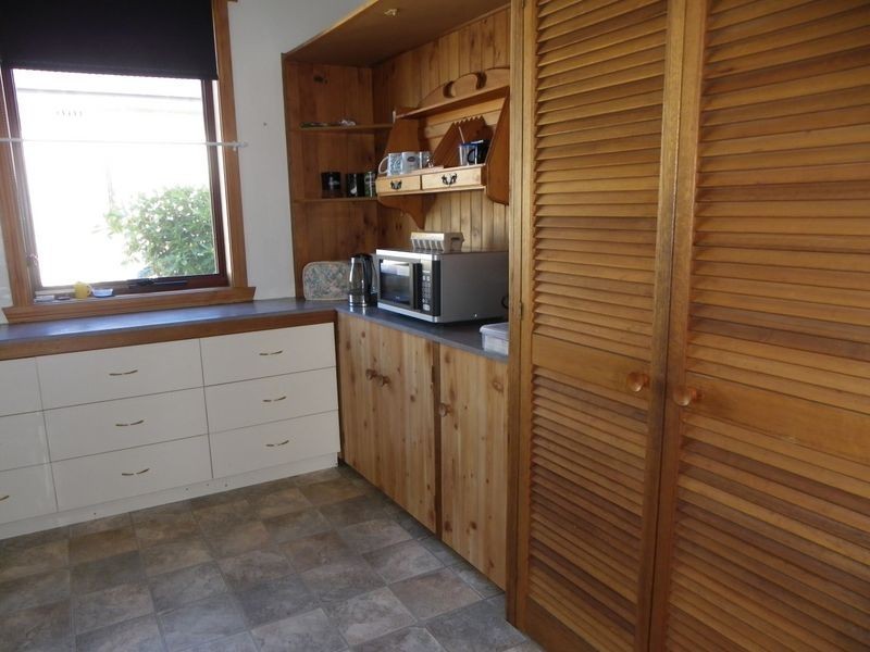 8 Arthur Street, Somerset TAS 7322