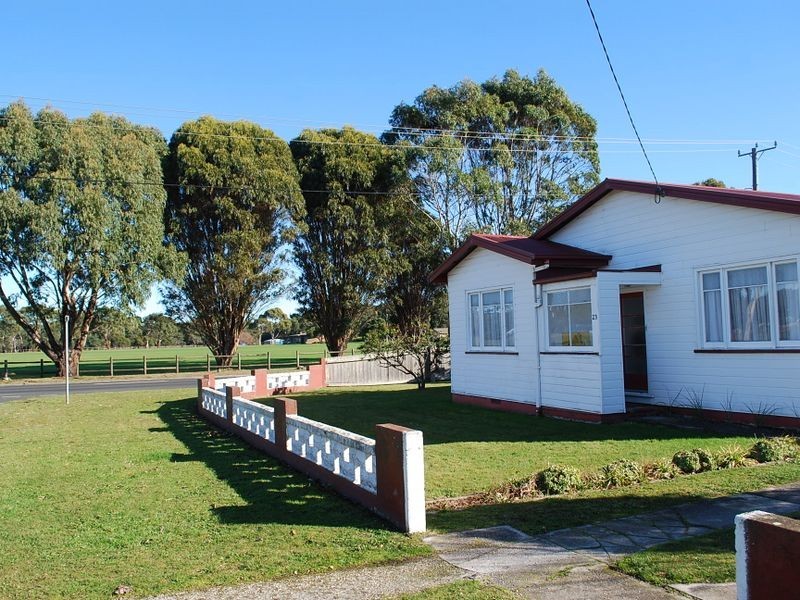 23 McArthur Street, Wynyard TAS 7325