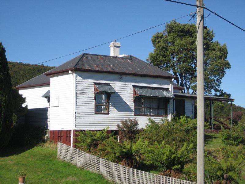111 Main Street, Zeehan TAS 7469