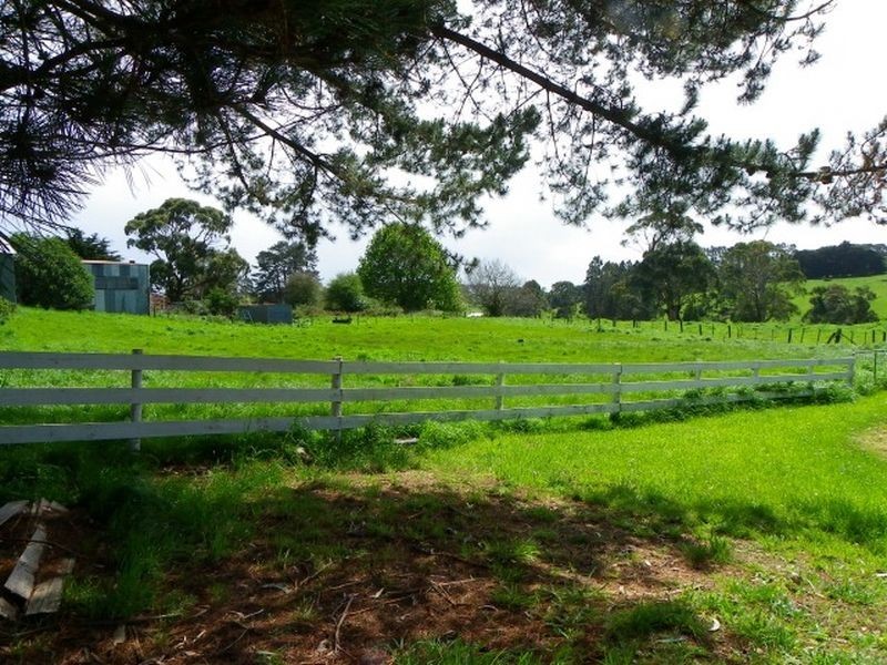 16796 Bass Highway, Flowerdale TAS 7325