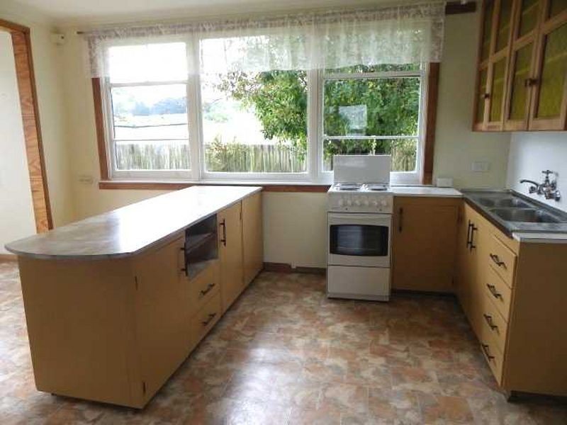 16796 Bass Highway, Flowerdale TAS 7325