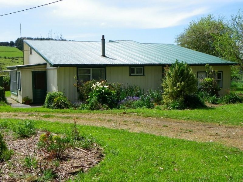 16796 Bass Highway, Flowerdale TAS 7325