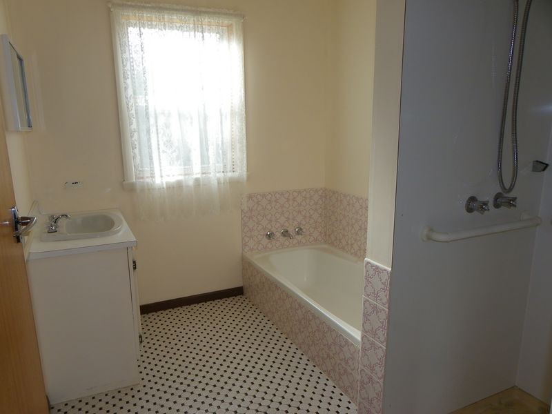 15 Moraine Place, Wynyard TAS 7325