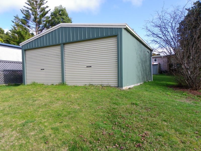 6 Kenelm Avenue, Sisters Beach TAS 7321