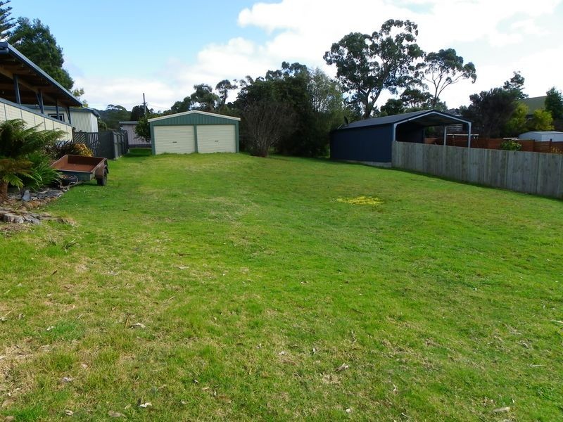 6 Kenelm Avenue, Sisters Beach TAS 7321