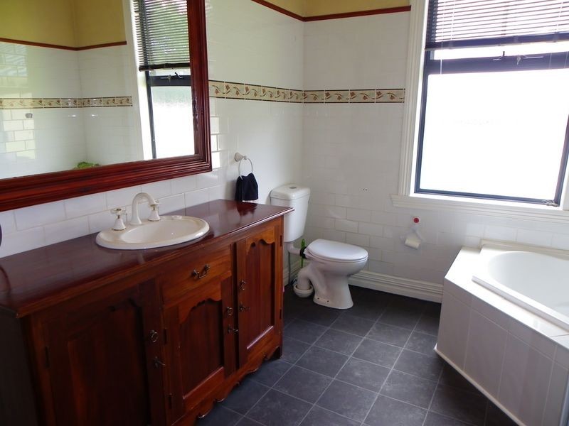 17566 Bass Highway, Boat Harbour TAS 7321