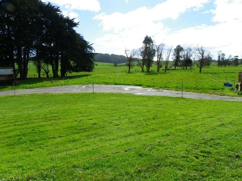 17566 Bass Highway, Boat Harbour TAS 7321