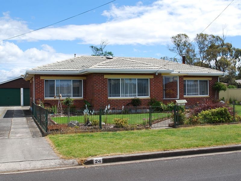 24 Austin Street, Wynyard TAS 7325