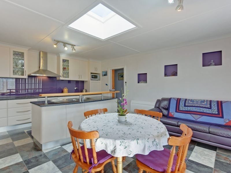 4 Honeysuckle Avenue, Sisters Beach TAS 7321