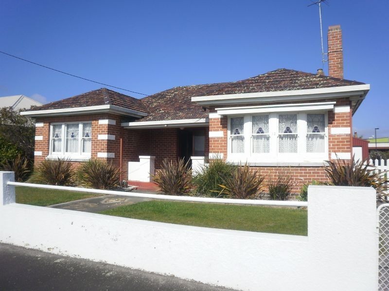 32 Jackson Street, Wynyard TAS 7325