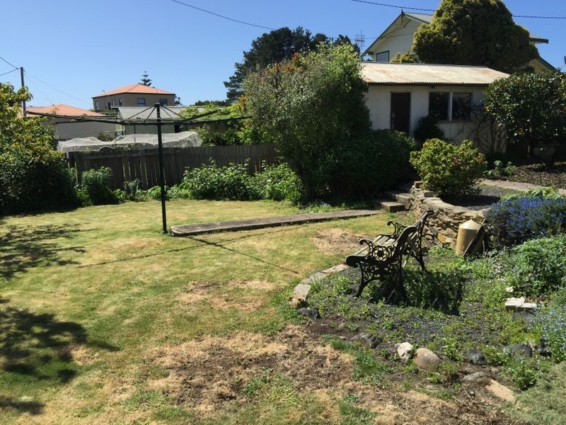 211 Old Bass Highway, Wynyard TAS 7325