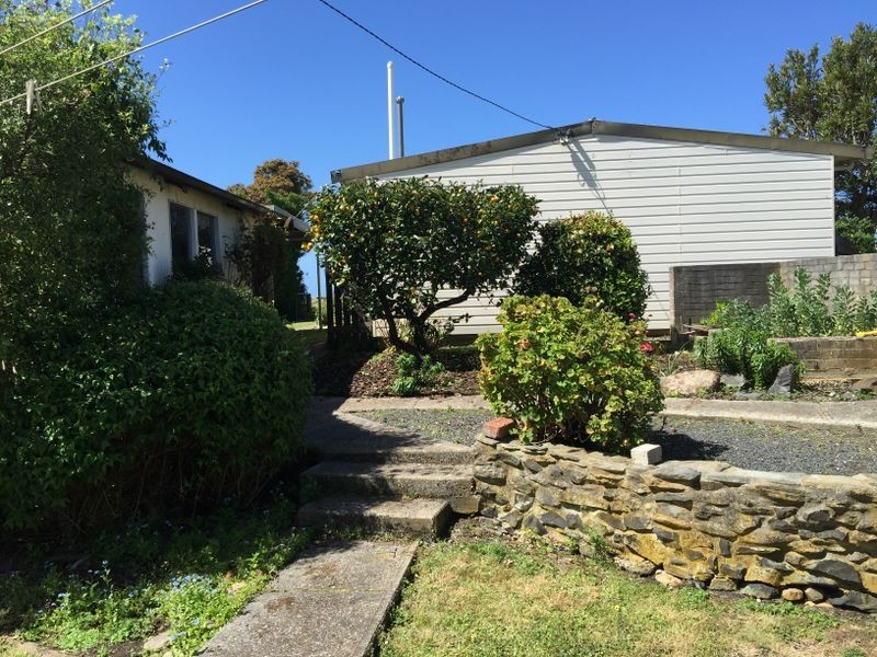 211 Old Bass Highway, Wynyard TAS 7325