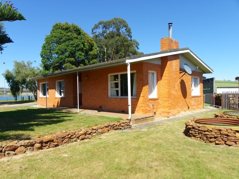 16 Austin Street, Wynyard TAS 7325