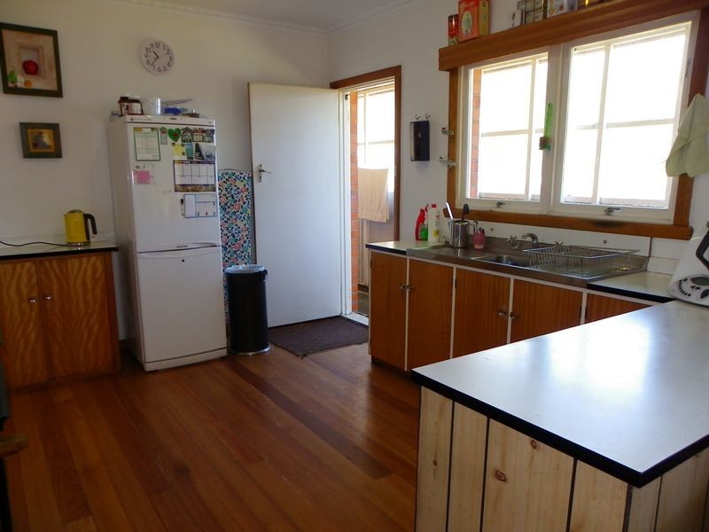 16 Austin Street, Wynyard TAS 7325